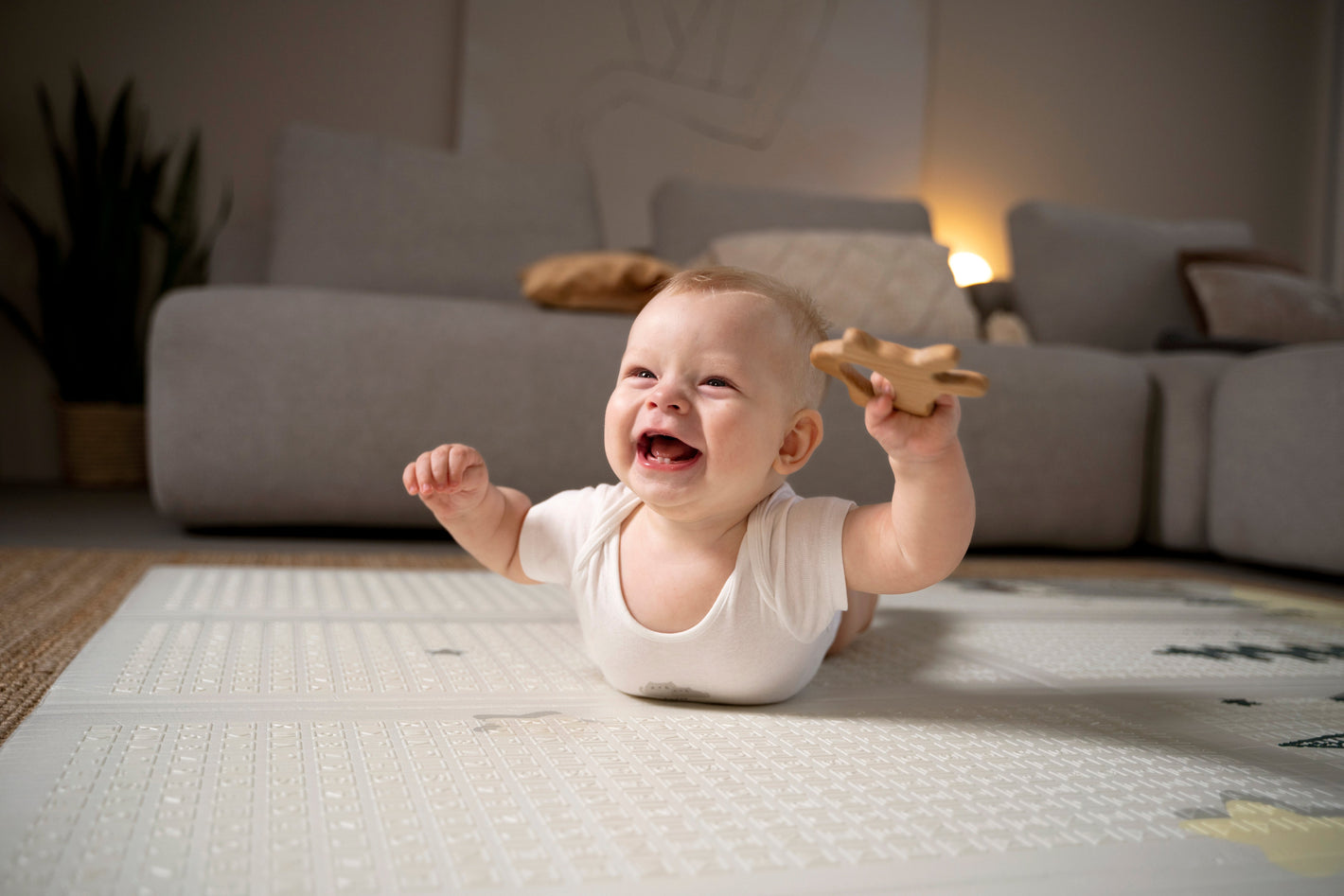 happy-baby-silent-reflux-in-babies