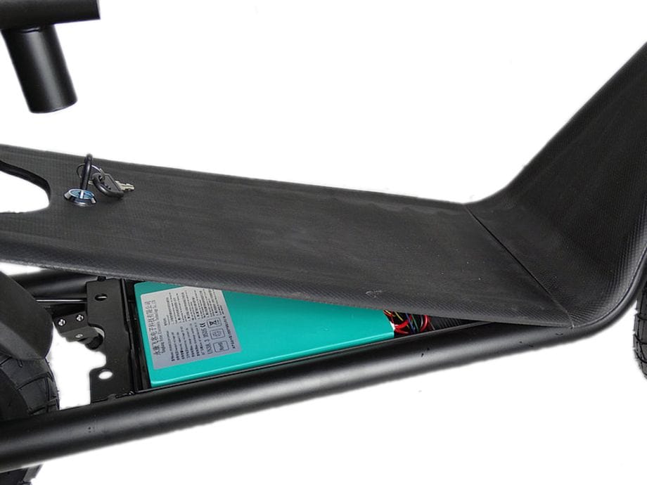 Zipper M6 350W Electric Scooter Escooter – Lightweight, Fun, and Built for Everyday Use