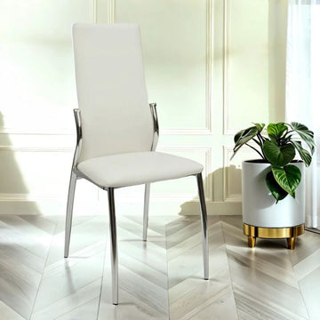Witte faux lederen eetkamerstoelen Set van 6 - Modern Cordoba Design met zilveren metalen poten en gewatteerde stoelen (kopie)