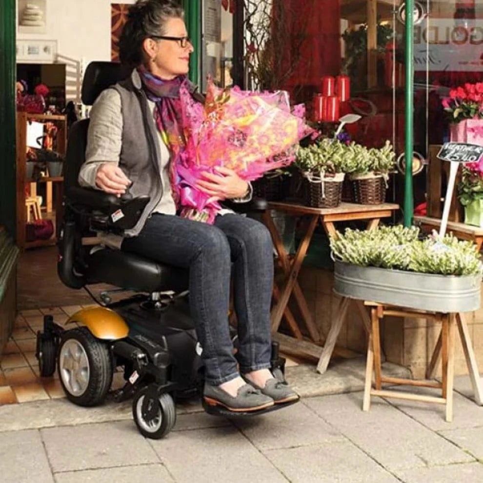 Ryley Saats Lift Mid Wheel Powerchair