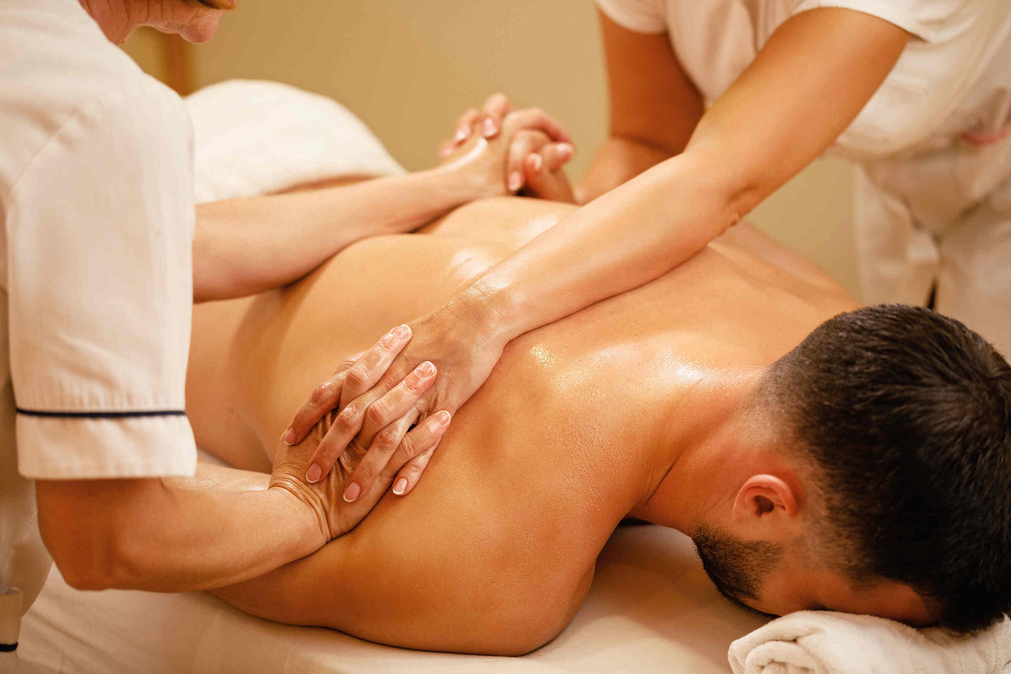 Is Thai Massage Dangerous?- Welzo