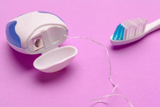 The 5 Best Dental Floss Picks for a Healthy Smile - welzo