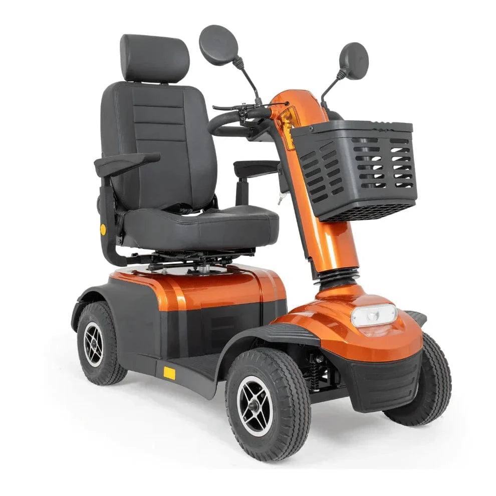 Skótor důvtipné 8 mobility-8 km / hů-legal s rozsahem 28 kilometrů, 28,3 kapacity kamene a pneumatické pneumatiky