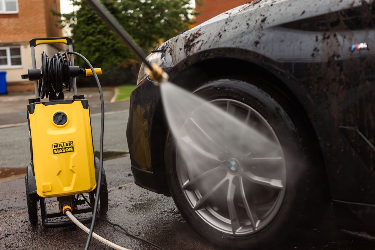 15 PS 420 cc 102 mm Benzin-Holzhäcksler und Häcksler