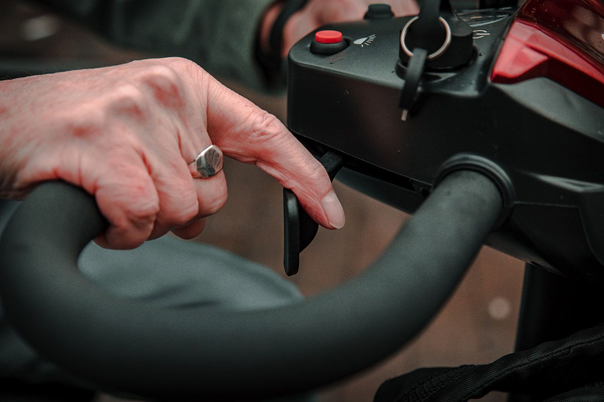 Welzo Ranger – 4-колесен мобилен скутер за всякакви терени