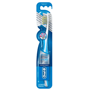 Oral B Pro Expert CrossAction Superior Clean Toothbrush Medium - welzo