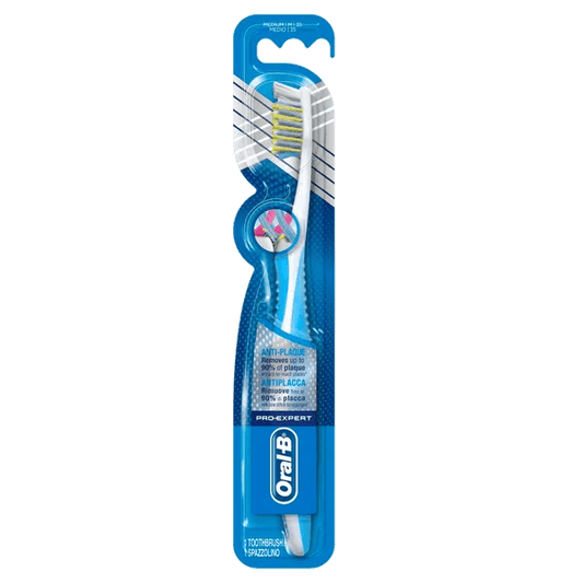 Oral B Pro Expert CrossAction Superior Clean Toothbrush Medium - welzo